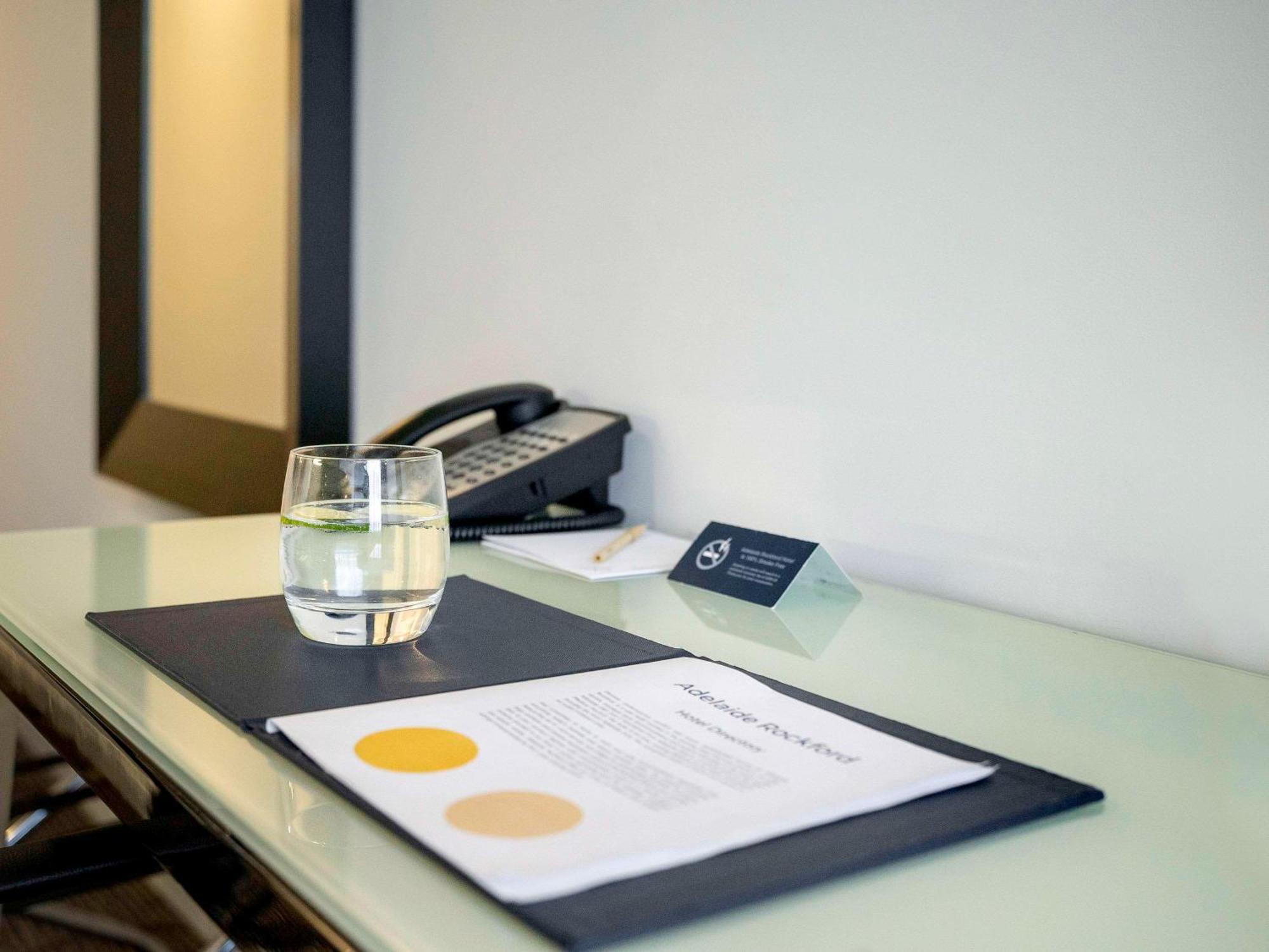 Hotel Adelaide Rockford Zewnętrze zdjęcie
